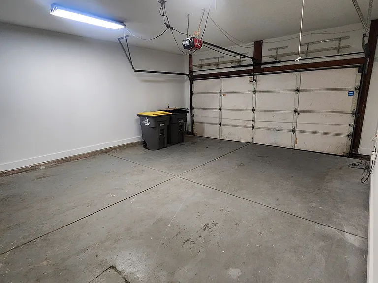 2375 Curecanti Ct — Photo 35