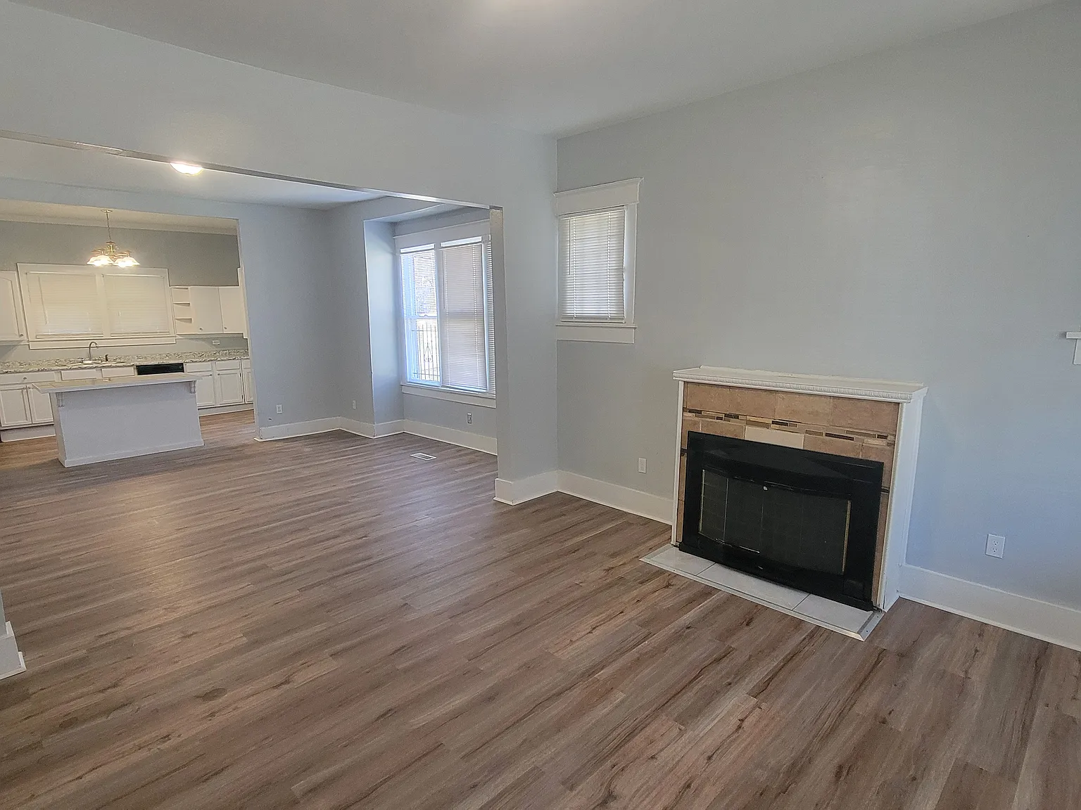 Coming Soon! 3 Bedroom, 2-Bathroom Home — Photo 2