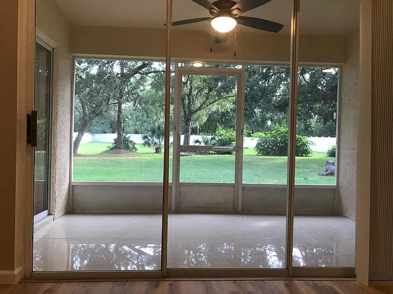 760 Riviera Dr NE — Photo 4