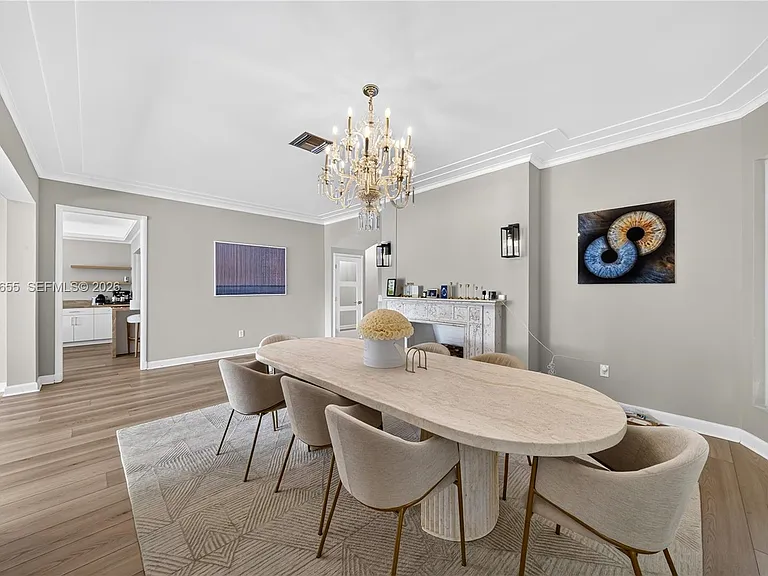460 W Dilido Dr — Photo 15