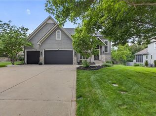 9414 W 149th Ter, Overland Park, KS 66221