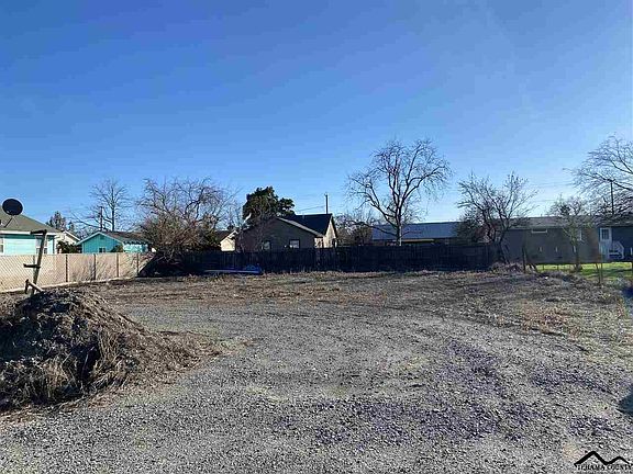 5th image of 136 Bonnie Ln