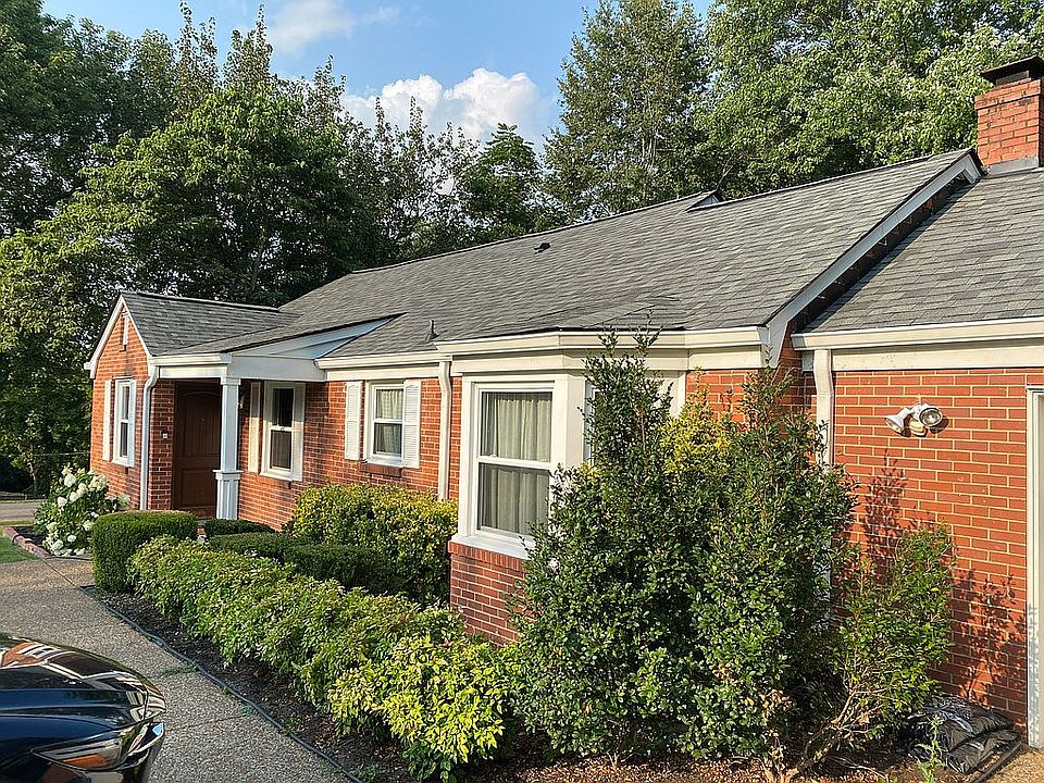 2nd image of 1109 Preston Dr