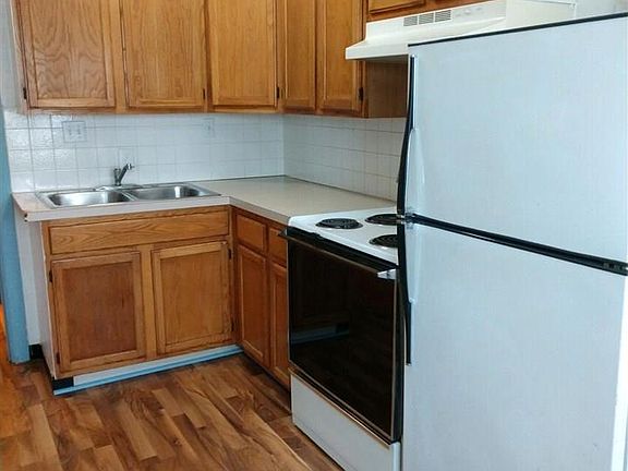 5th image of 2330 NW 8th St #7