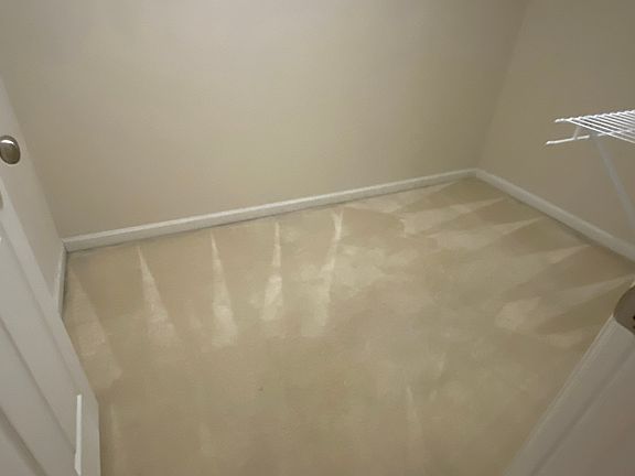 2nd image of 2924 Lomond Pl