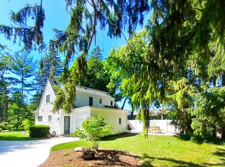 340 Collindale Ave NW, Grand Rapids, MI 49504