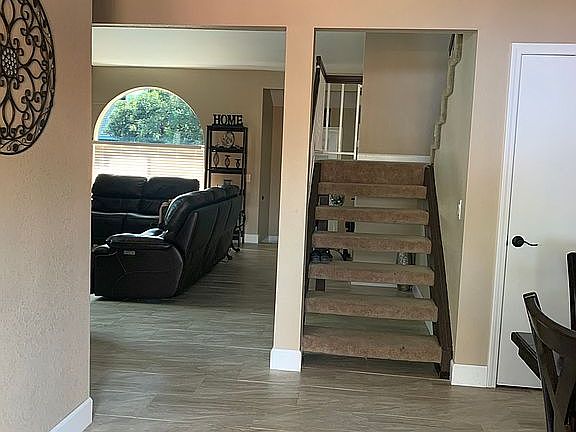 2nd image of 1028 Peppertree Dr