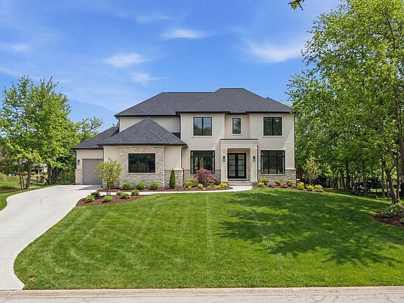 5th image of 2149 Post Rd