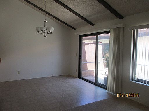 3rd image of 3931 Mesa Circle Dr