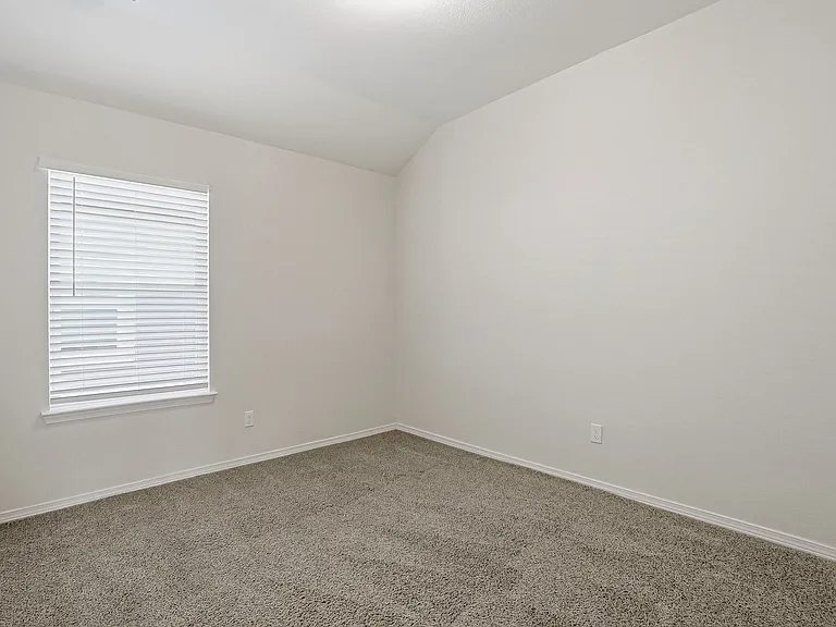 13745 Lago Vista Ave — Photo 25