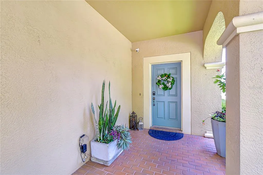 3 bed, 2.5 bath, 1755 sqft, $2,350 — Photo 4
