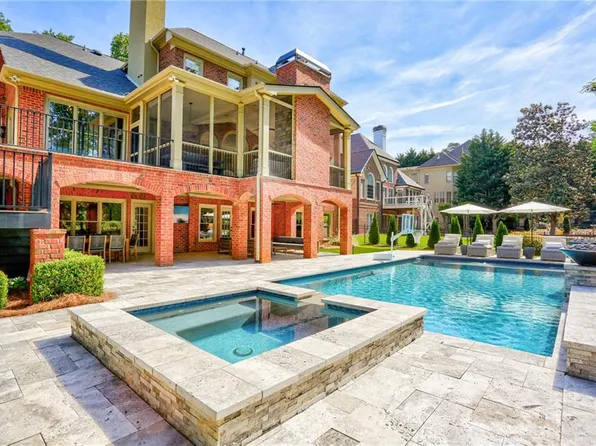 7415 Laurel Oak Dr, Suwanee, GA 30024