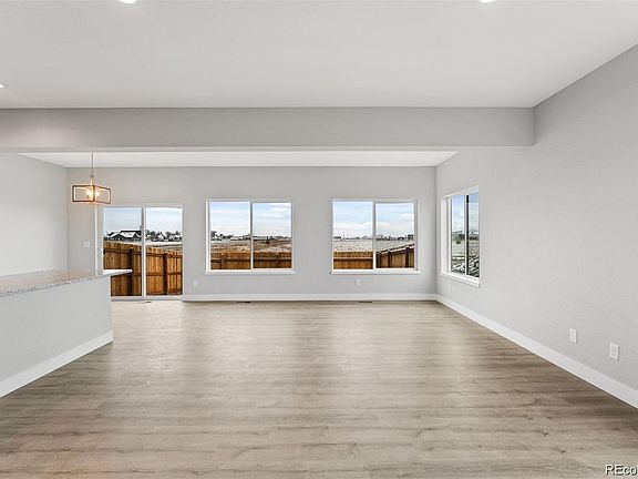 4th image of 312 Bennett Avenue