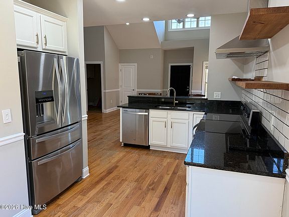 4th image of 114 Cypress Circle