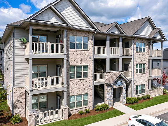 2nd image of 355 The Preserve Dr #331