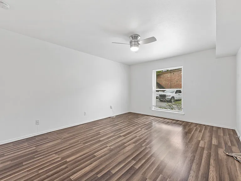 4002 Ridglea Country Club Dr #108 — Photo 12