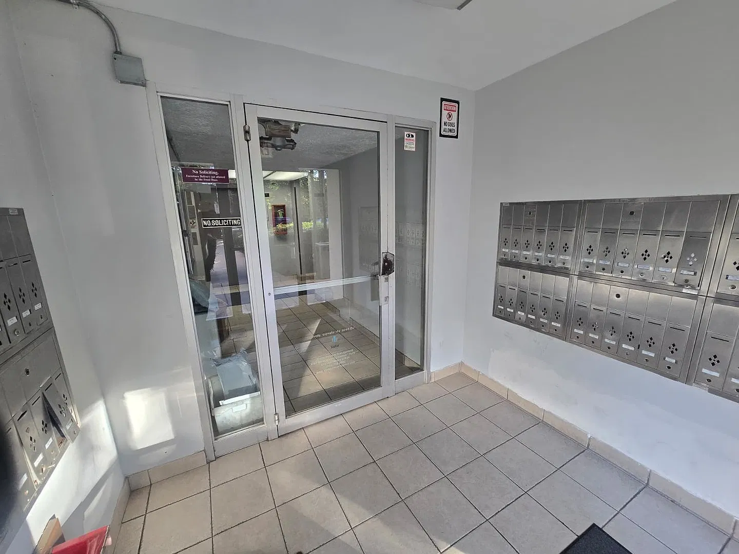 1 bed, 700 sqft, $1,385 — Photo 2
