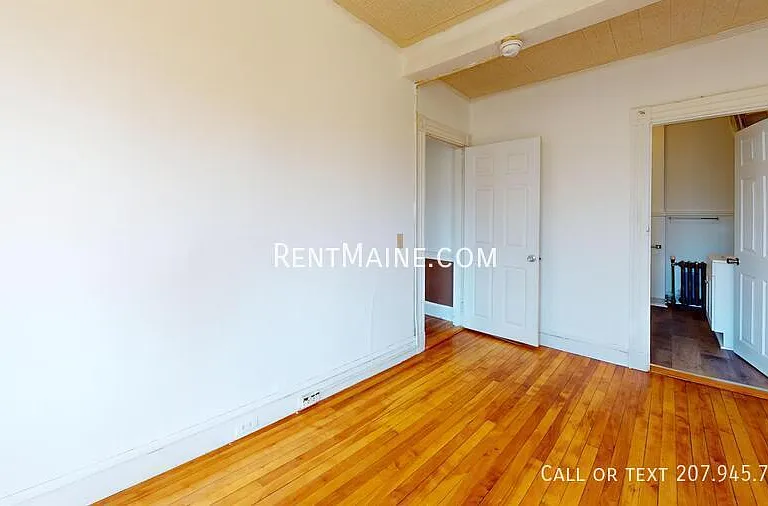 591 Main St #11 — Photo 3
