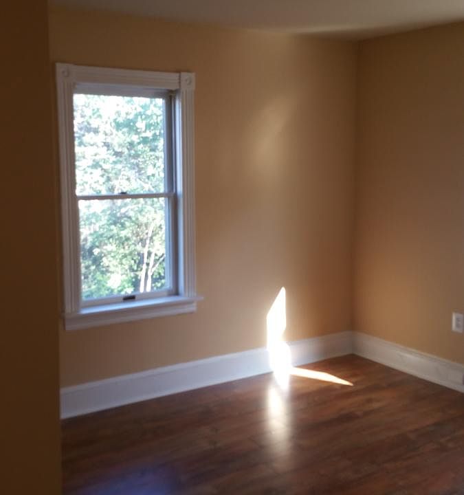 2nd image of 232 S Illinois Ave