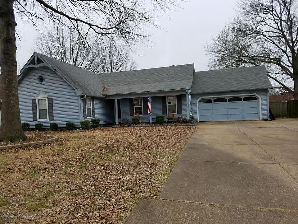 1st image of 929 Birchfield Pl