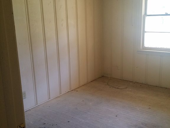 5th image of 815 Harmon Dr