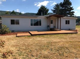 130 Carpenter Rd, Castle Rock, WA 98611