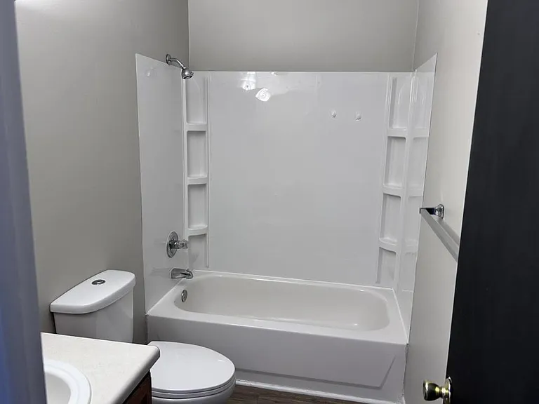 947 W McKay Rd — Photo 17