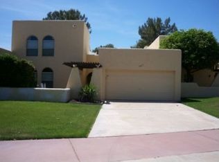 1047 N Villa Nueva Dr, Litchfield Park, AZ 85340