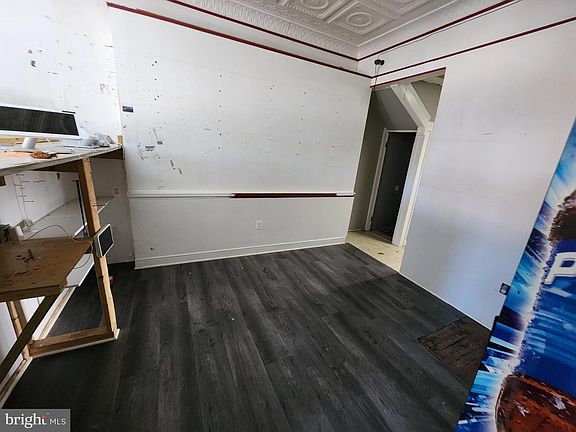 5th image of 601 N Potomac St