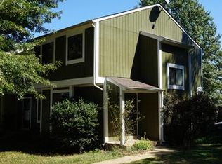 51 Sugarland Square Ct, Sterling, VA 20164