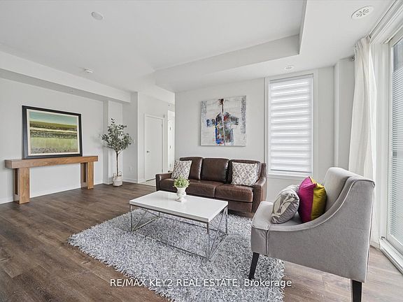 5th image of 1555 Kingston Rd #113