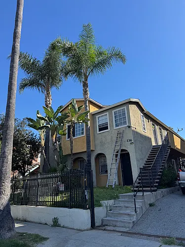 136 N Mariposa Ave #F Photo 1