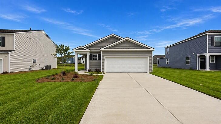 1st image of 813 Baywood Ln