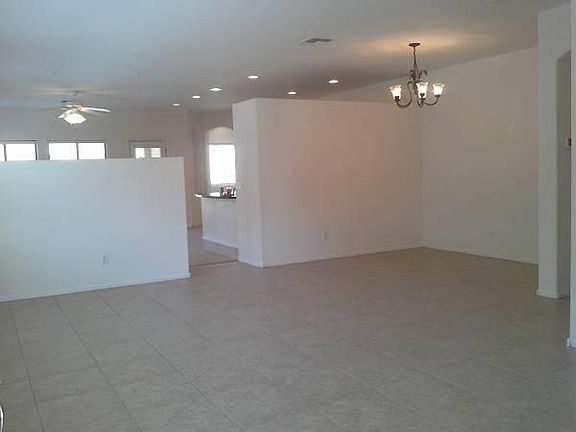 5th image of 10142 W Parkway Dr