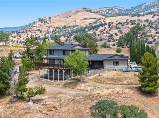 19504 Dovetail Ct, Tehachapi, CA 93561