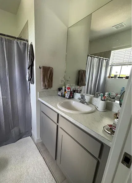 4 bed, 1580 sqft, $2,850 — Photo 4