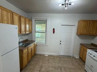 9 Ellington St #3L, East Orange, NJ 07017