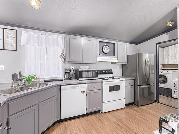 3rd image of 603 N FALTON Road