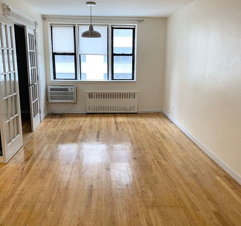 1st image of 200 E 28th St APT 6D