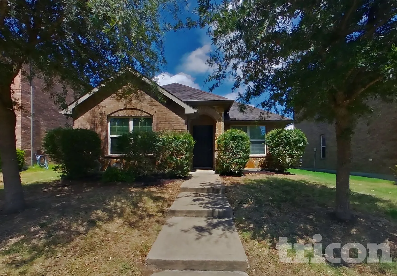 1216 Honeywood Lane Royse City TX — Photo 2