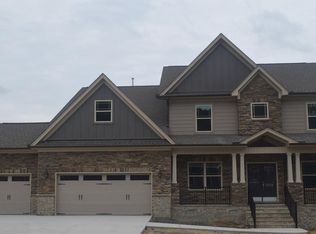 7878 Pine Forest Dr #33, Oak Ridge, NC 27310