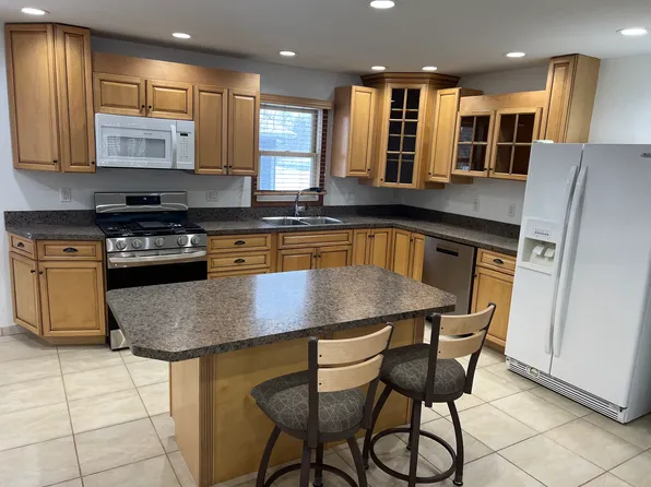 506 L St, La Porte, IN 46350