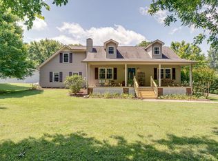 1217 Hartsfield Dr, Columbia, TN 38401