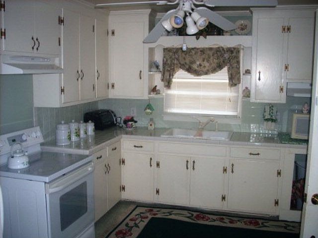 2nd image of 847 Prosperity Dr