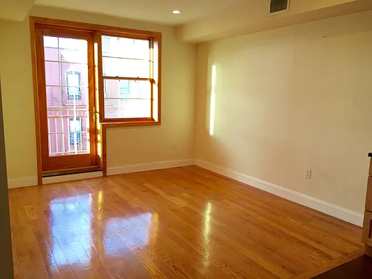 Rented by NY Space Finders Inc. | media 25