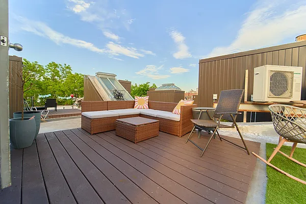 Rented by Living New York | media 31