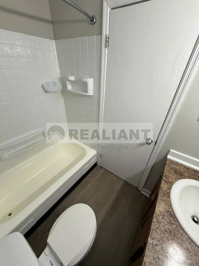 1 bed, 1.0 bath, 600 sqft, $720 — Photo 3