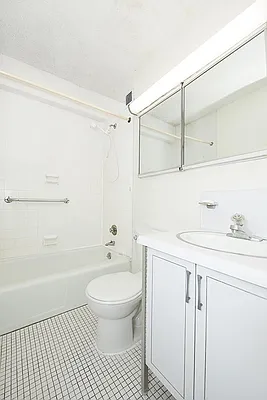 Sold by Maxwell Jacobs | media 7