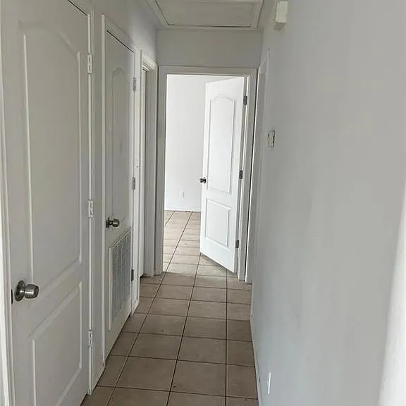 2515 Salvatierra Ave — Photo 4