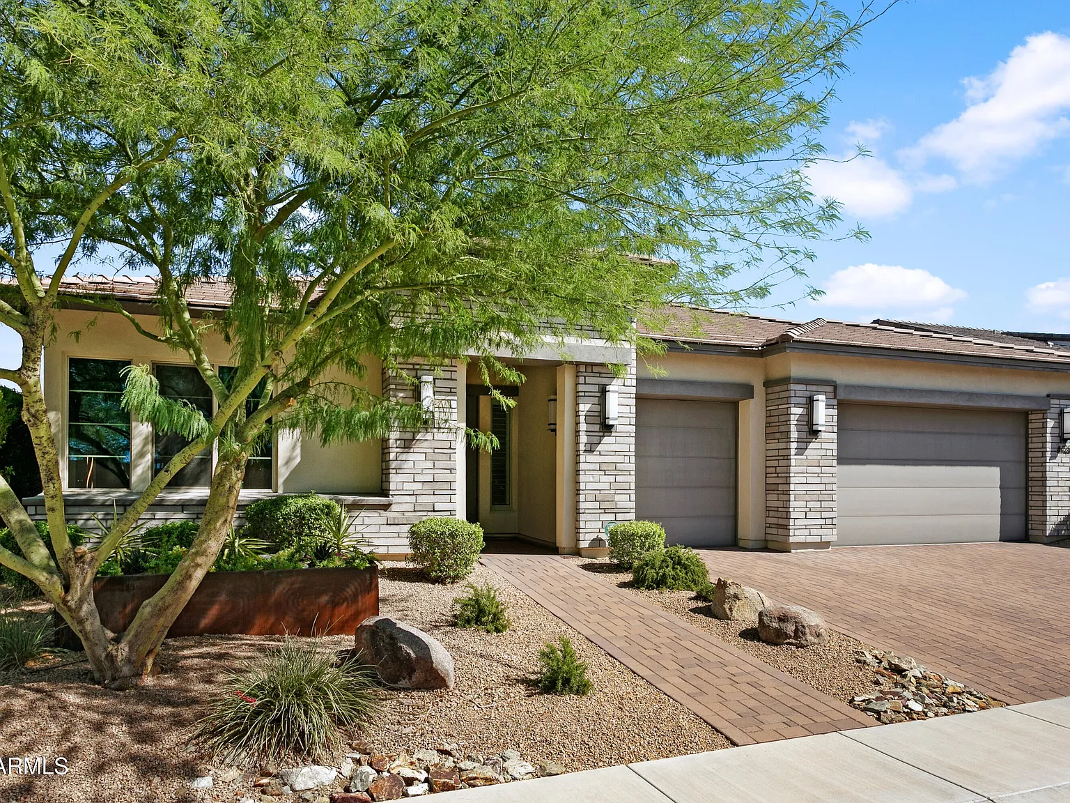 3 bed, 2887 sqft, $7,500 — Photo 4